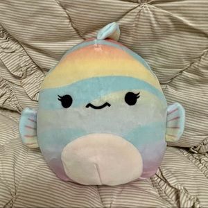 Squishmallows Fabiola the Rainbow Fish